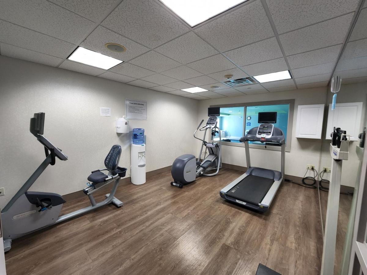 Holiday Inn Express Hotel & Suites Rochester By Ihg Екстериор снимка