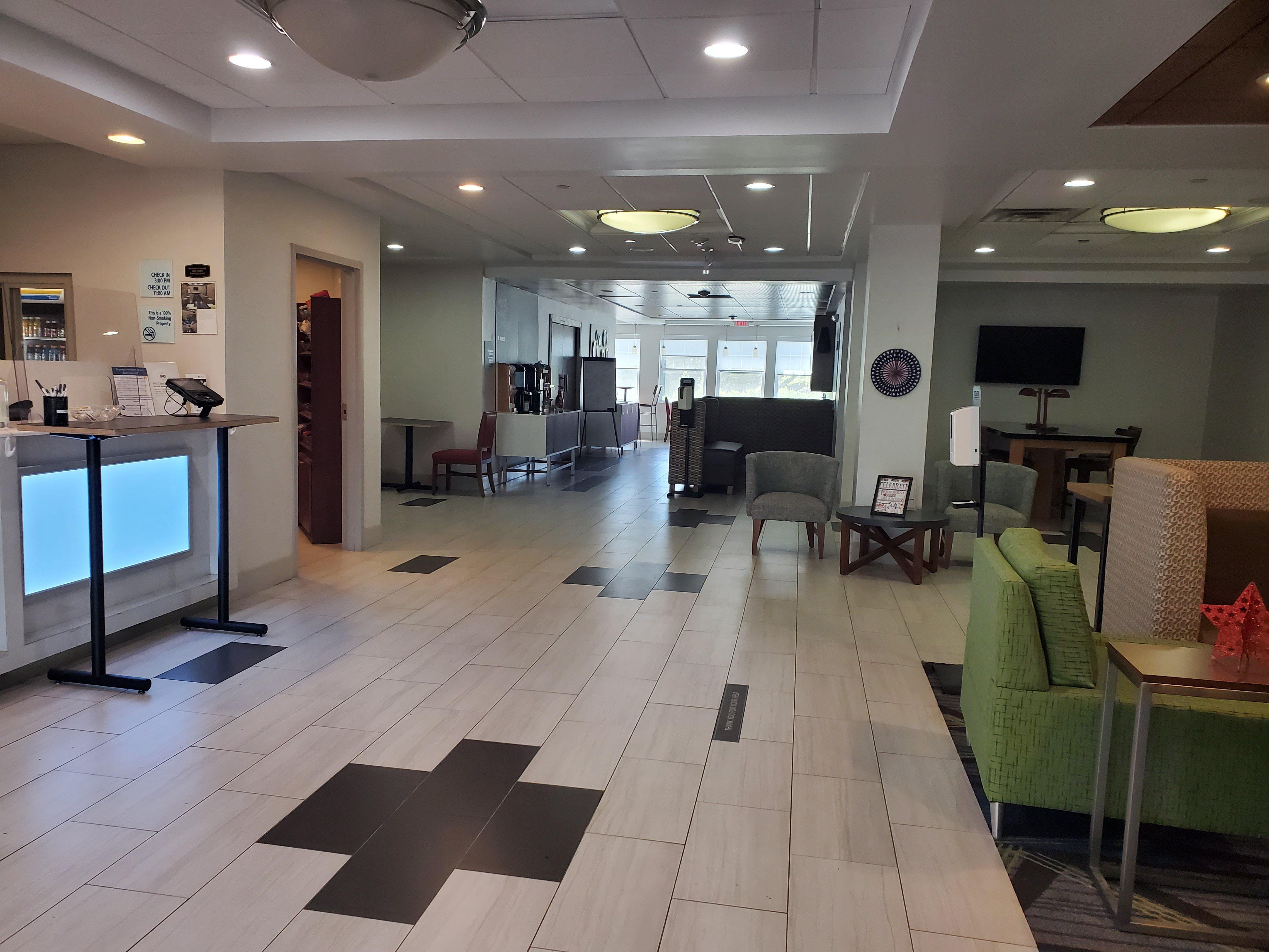 Holiday Inn Express Hotel & Suites Rochester By Ihg Екстериор снимка