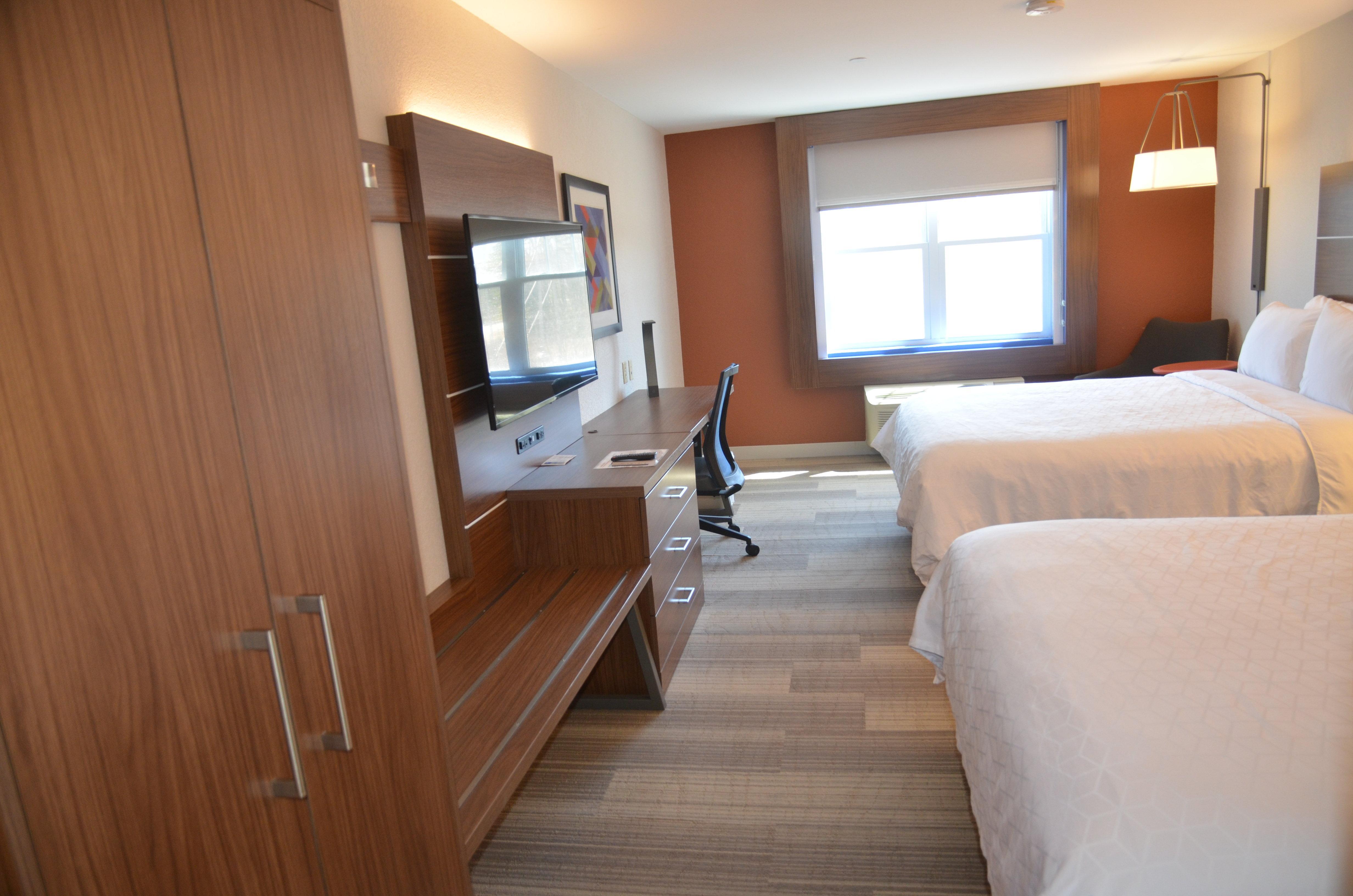 Holiday Inn Express Hotel & Suites Rochester By Ihg Екстериор снимка