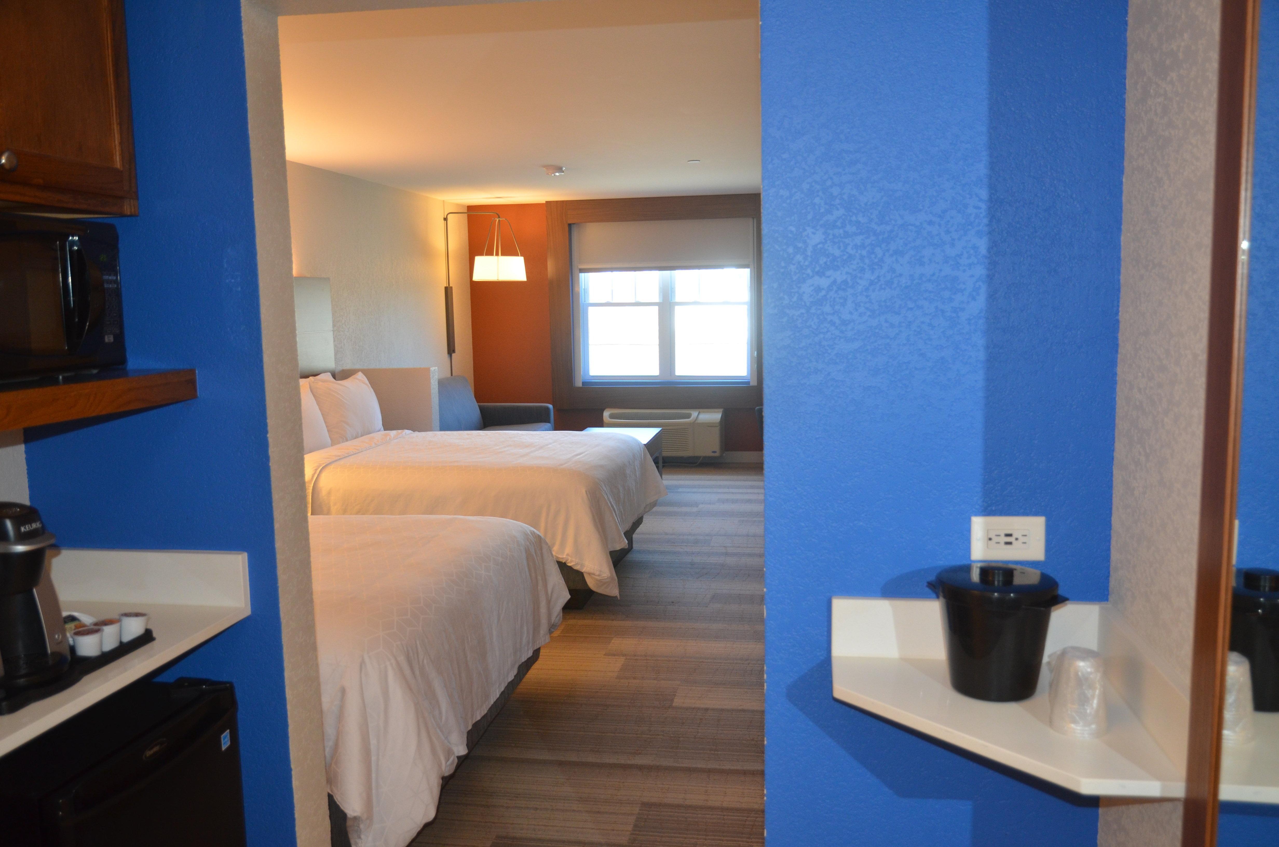 Holiday Inn Express Hotel & Suites Rochester By Ihg Екстериор снимка