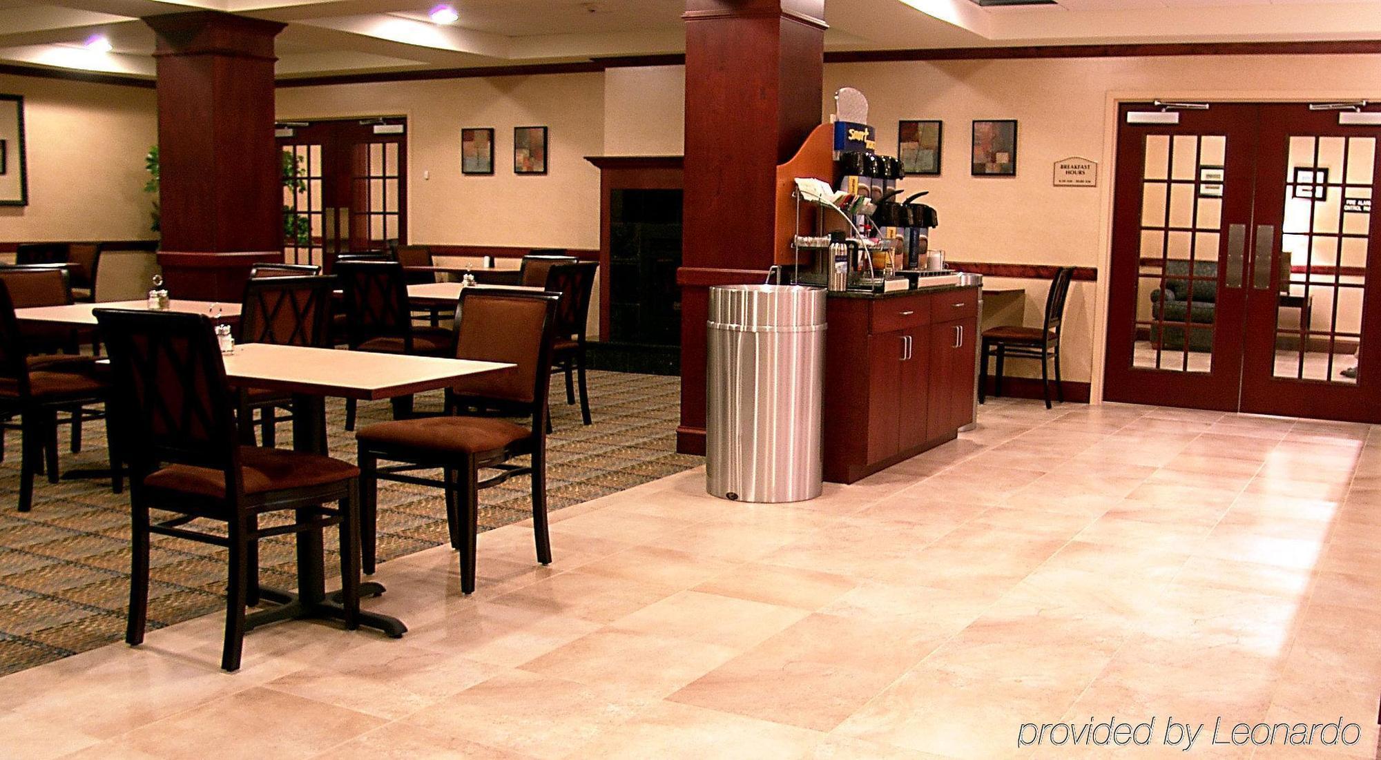 Holiday Inn Express Hotel & Suites Rochester By Ihg Екстериор снимка